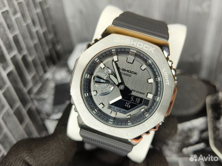 Часы мужские Casio G-shok GM-2100-1A