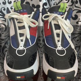 Кроссовки женские Tommy Hilfiger 38