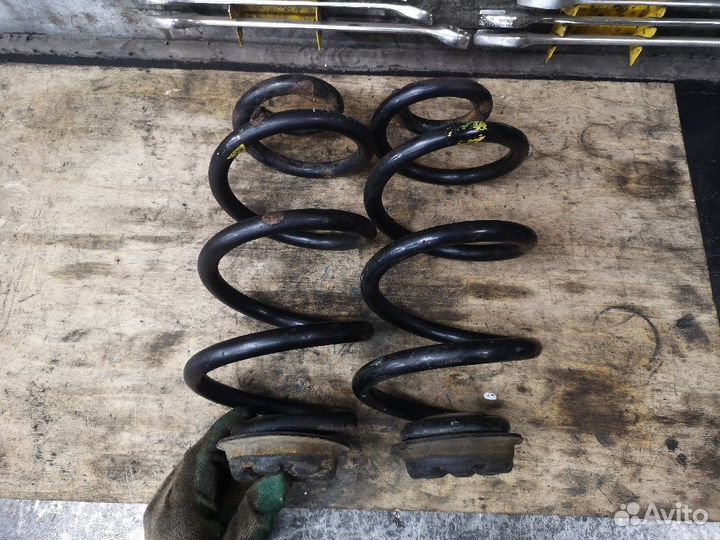 Пружины задние 2шт Nissan X-Trail T31