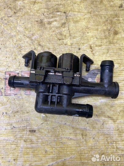 Клапан Bmw 7-Series F01 N63B44 2008