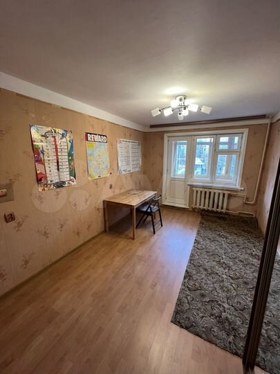 2-к. квартира, 50 м², 2/9 эт.