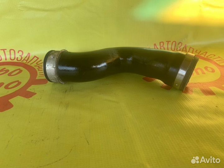 Патрубок интеркулера Volkswagen Passat Cc