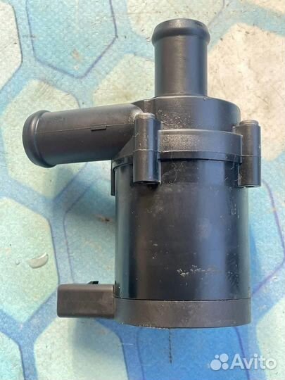 Насос водяной дополнительный 1K0965561L