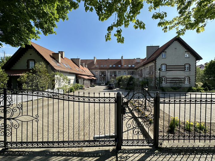 1-к. квартира, 54 м², 2/3 эт.