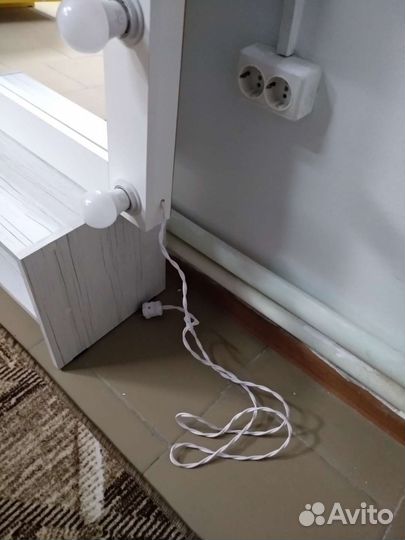 Зеркало с подсветкой в полный рост