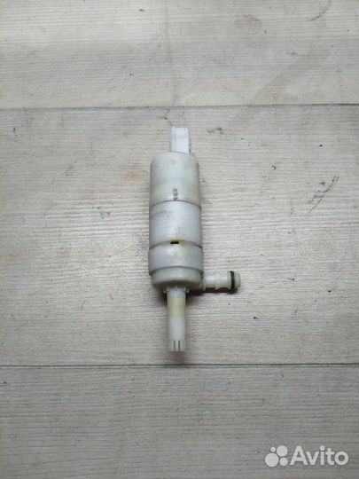 Насос стеклоомывателя передний Mercedes E-Class