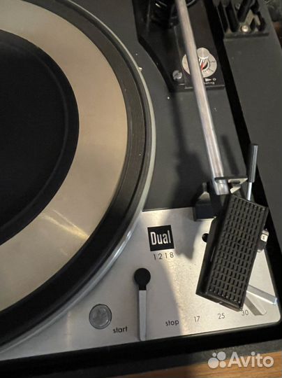 Проигрыватель винила Dual 1218
