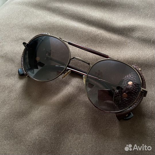 Солнцезащитные очки унисекс стильные