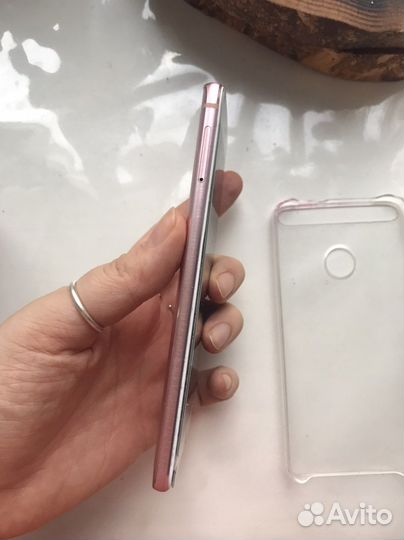 HUAWEI Nova, 3/32 ГБ