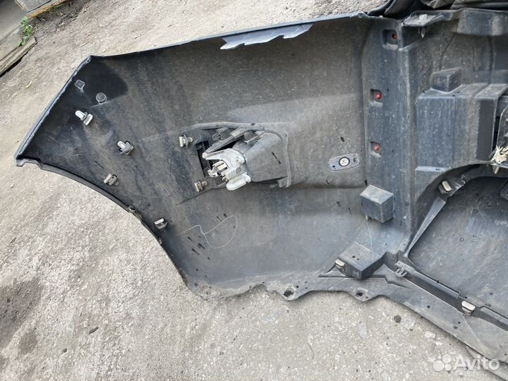 Бампер toyota hilux 8 2021г.black onyx