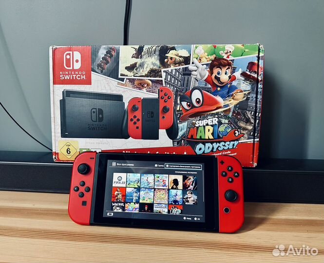 Nintendo switch / прошитая / много игр / как новая
