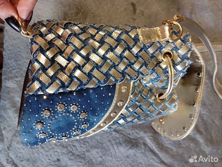 Сумка -рюкзак джинсовая со стразами