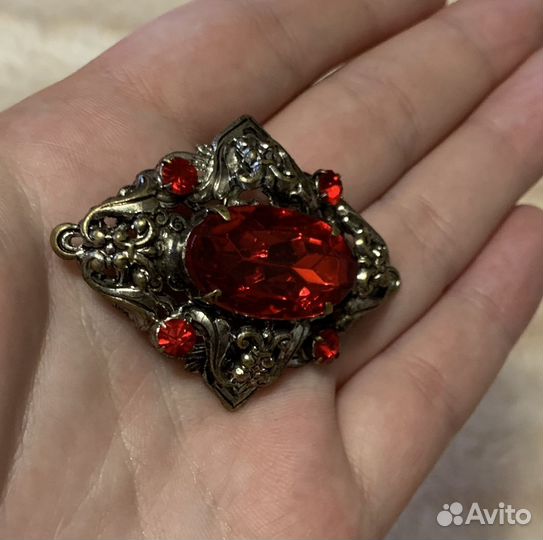 Брошь СССР Чехословакия Яблонекс
