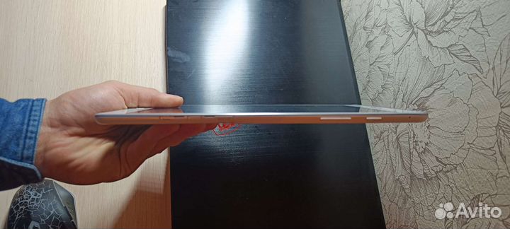 Samsung galaxy tab A. SM-T555