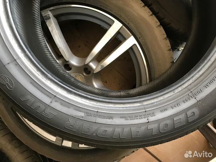 Yokohama Geolandar SUV G055 245/55 R19