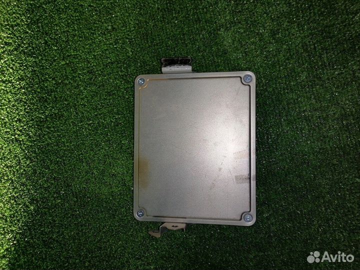 Блок управления двигателем Toyota Corolla