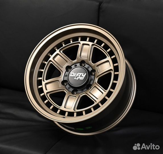 Диски R17 Dirty Life Cage на Toyota Hilux Pajero