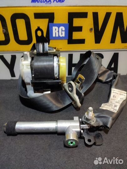 Ремень безопасности передний правый Mazda 3 Bl