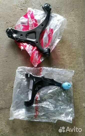 Рычаг подвески Kia Sorento Hyundai SantaFe