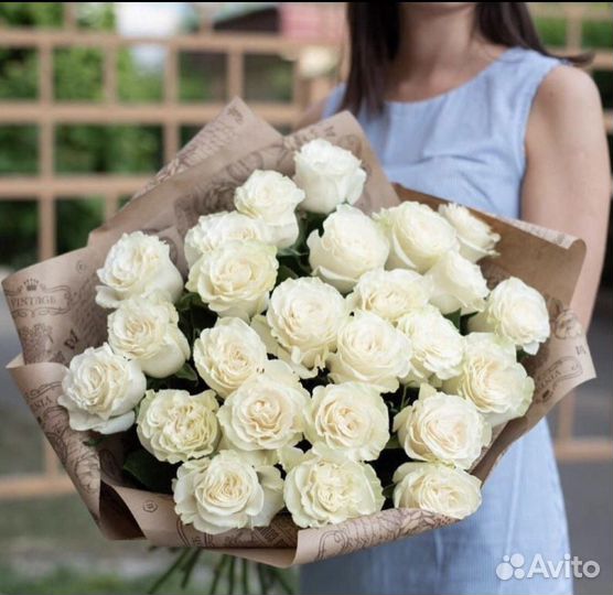 25 белыз роз с доставкой в Кемерово