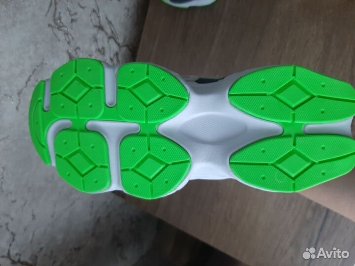 Кроссовки женские new balance