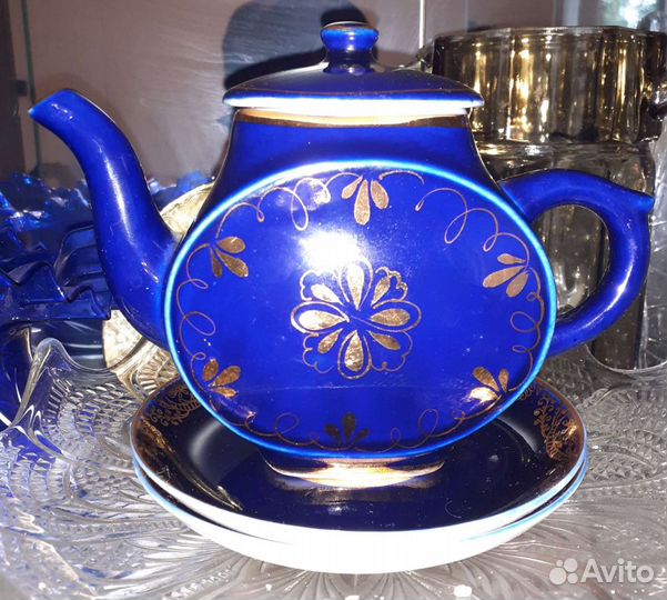 Чайник Гжель,блюдца от сервиза лфз кобальт СССР