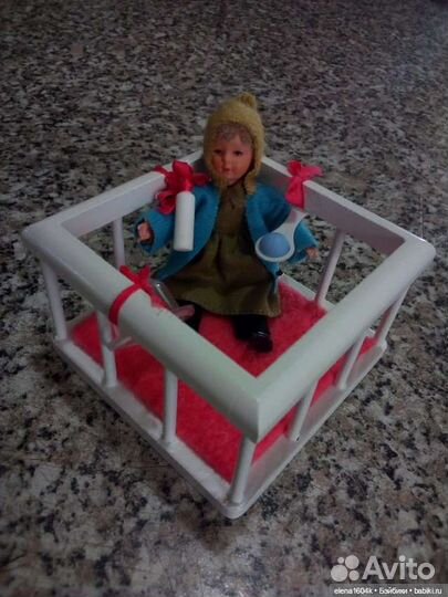 Манеж для кукол