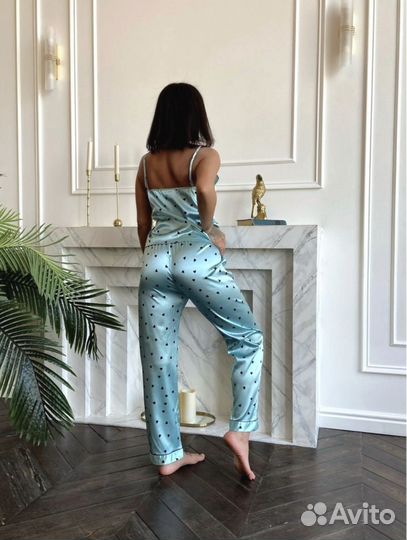 Пижама женская новая атласная зелёная 42-44-46