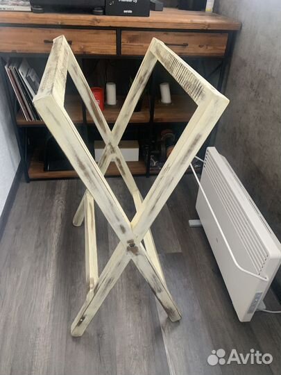 Полка подставка под виниловые пластинки