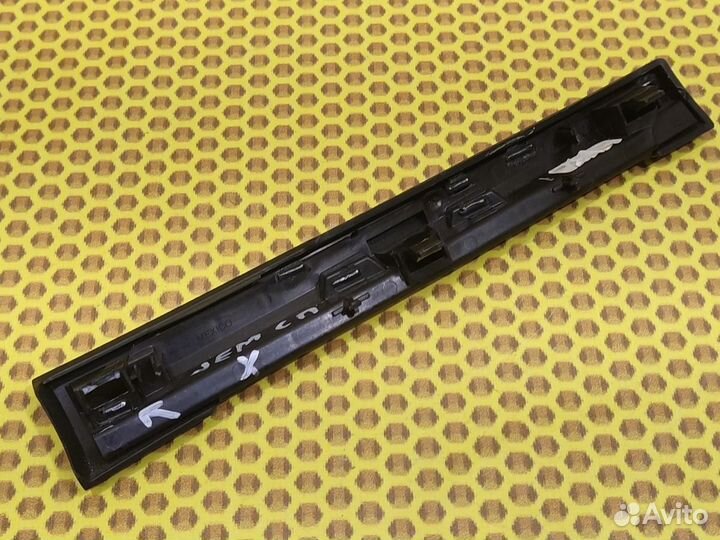 Накладка торпедо декоративная Volkswagen Jetta JEM