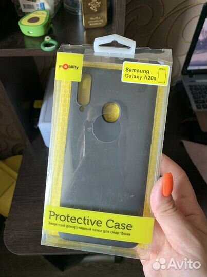 Продам чехол на самсунг а20s