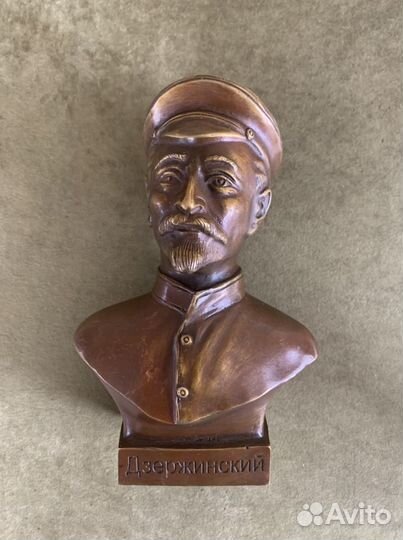 Бронзовый бюст Дзержинский