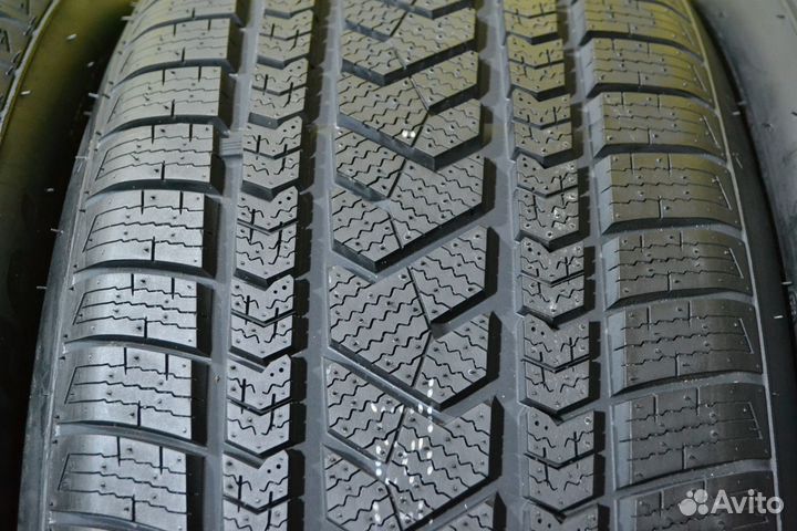 Tourador Winter Pro TSU1 245/40 R18 97V