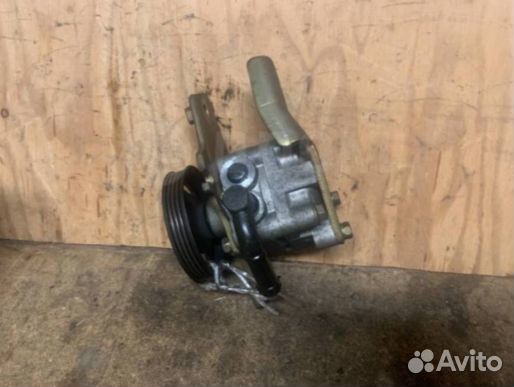 Насос гидроусилителя Nissan Serena PC24 SR20DE