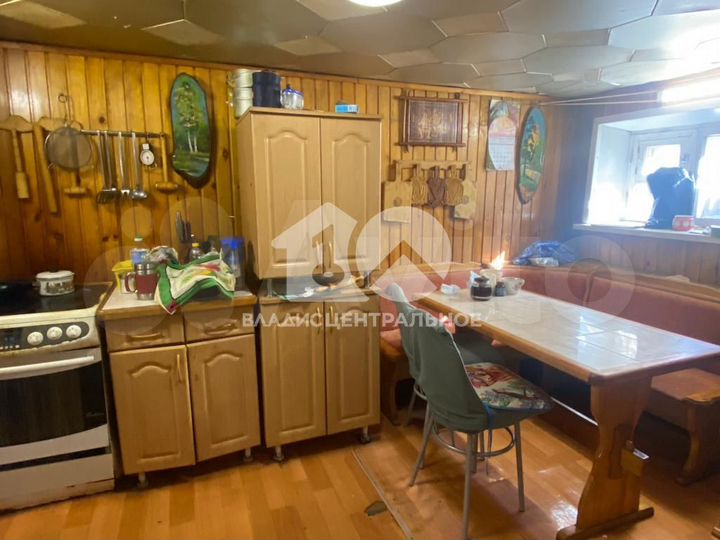 Дом 63 м² на участке 4,48 га