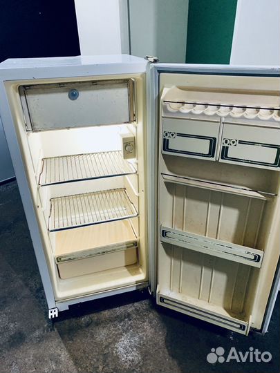 Холодильник бирюса