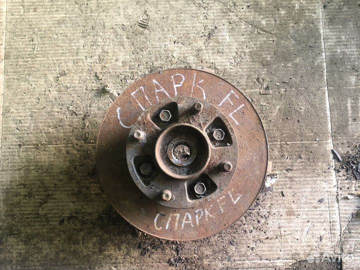 Chevrolet spark кулак поворотный