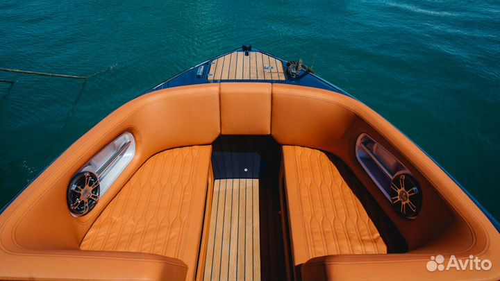 Моторная яхта Е26 Rider Ибица