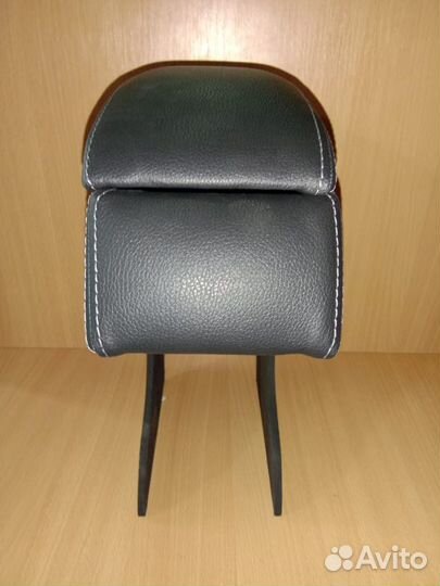 Подлокотник Лада Калина 1 (кожзам)