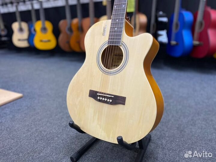 Гитара акустика