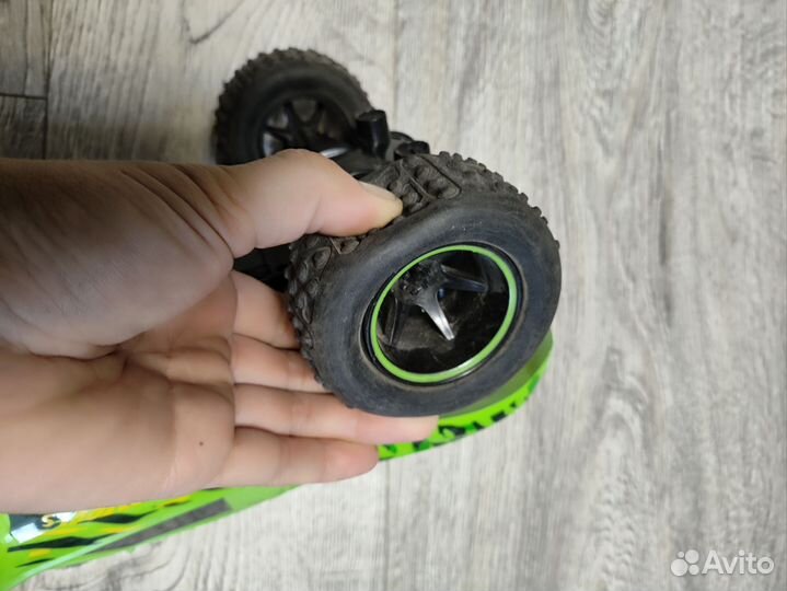 Машина на пульте управления HotWheels