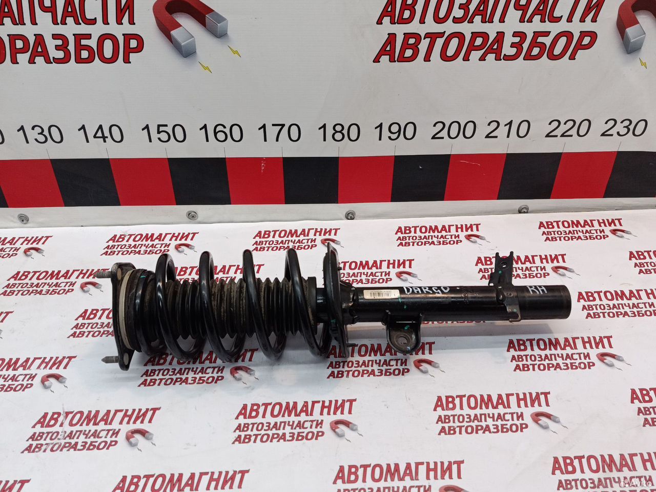 Амортизатор стойка передняя правая Хавал Дарго