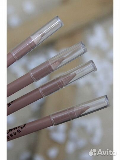 Косметический карандаш для эскиза