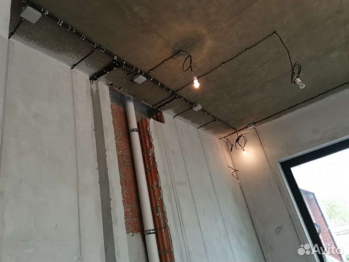 Услуги электрика. (Монтаж электропроводки)