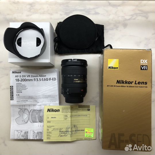 Объектив Nikon 18-200mm f/3.5-5.6G AF-S VR DX