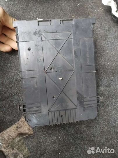 Блок предохранителей Ситроен элайс/C-Elysée 13г