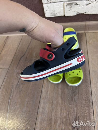 Crocs c9