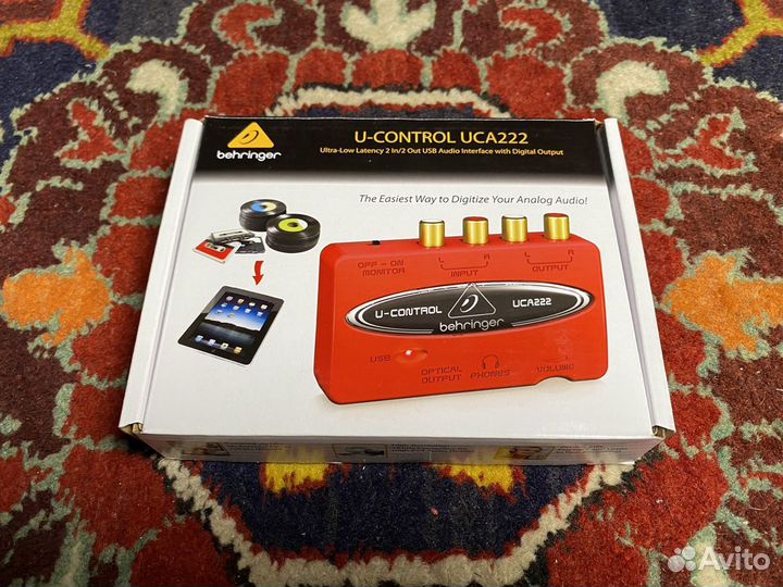 Внешняя звуковая карта Behringer UCA222