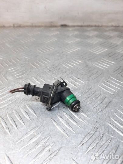 Форсунка Renault Megane кабриолет 2.0 F4R770 2006