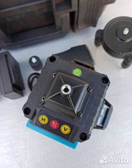 Аккумуляторный лазерный уровень Makita 4D (Арт.874